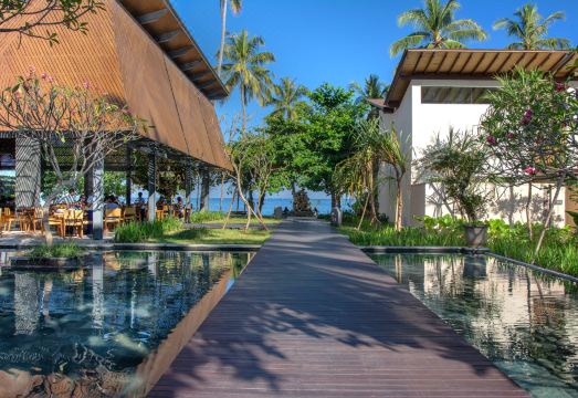 4. 카타마란 호텔 ..