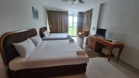 Hotel O De Melor Bangi Gateway Отели рядом с достопримечательностью «Denai Sungai Kebangsaan @ Sungai Langat»