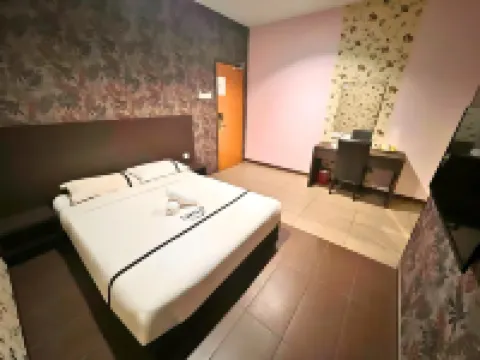 Seeds Hotel Cheras Permaisuri Hotel berhampiran Masjid Al-Najihin