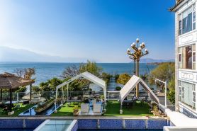 Dali Hesu Seaview Homestay (Erhai Park High-speed Railway Station)