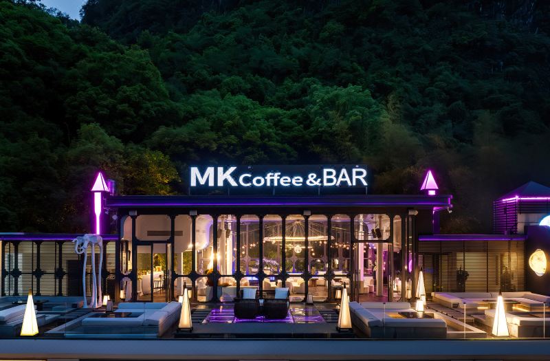 Mengyuan Resor 360° View Hotel: Starry Pool & Hot Spring, Shili Gallery Yulong River photo 4