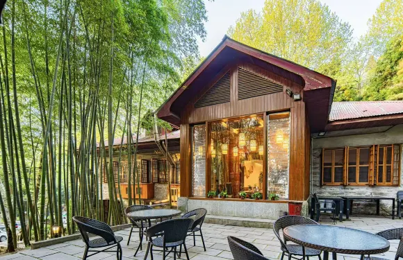 山澗溪.明廬輕居山景度假別墅（廬山風景區山上店）