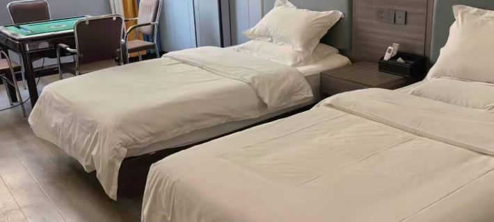 Huimanting Grand Hotel Hotels in Yingshang