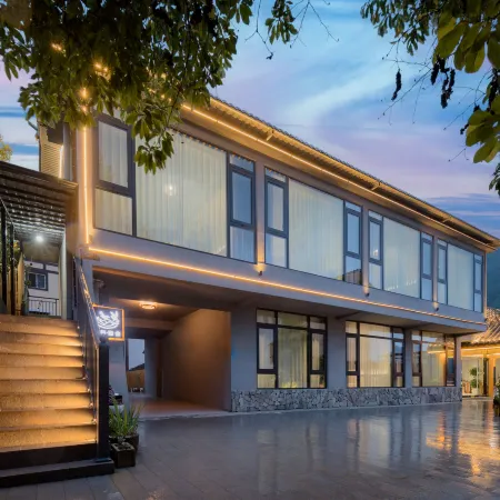 Chunmei Yashe Lodge, cozy and elegant accommodation in the mountain.