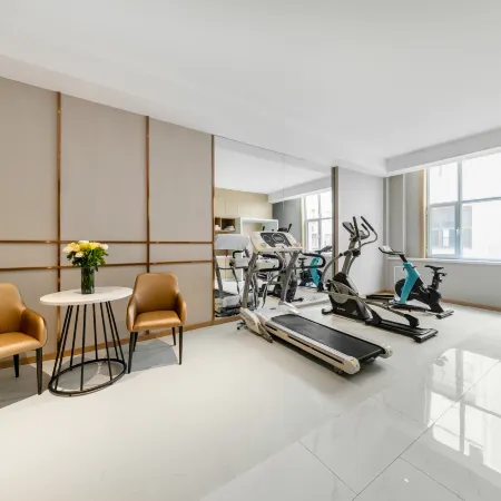 White Magnolia Business Hotel (Linxia Peony Square Branch)