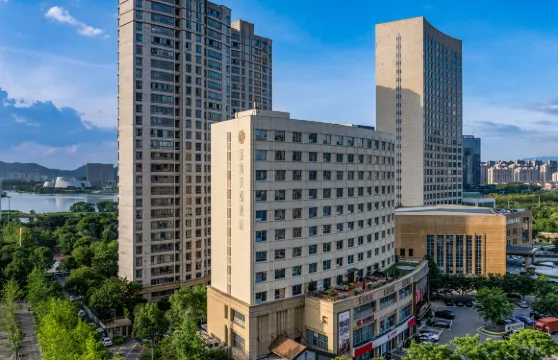 寧波寧海金海美悅酒店（天明湖公園寧海站店）