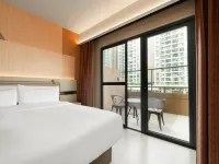 Orange Hotel (Jiangbei Goose City Bridge Branch)