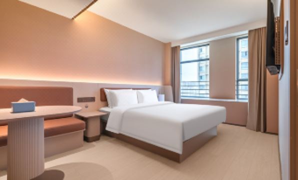 HanTing Hotel (Urumqi Kashgar East Road Tongjia International Port)