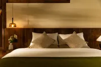 MOUNTAIN SPRING RESORT - balcony