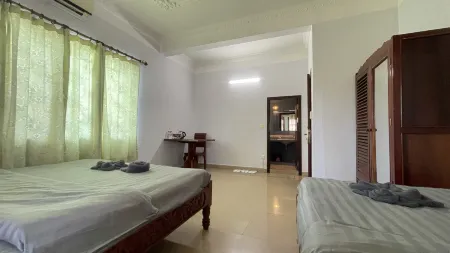 Le-nou Siemreap Guesthouse Отели рядом с достопримечательностью «Chong Kneas Floating Village»