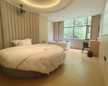 Nanguo Garden Hotel Hotels in Sandu