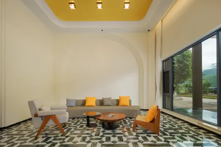 Yunman Hotel Отели рядом с достопримечательностью «Nan'en Waterfall»