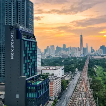 Mercure Bangkok Makkasan Отели рядом с достопримечательностью «Сэнсэп»