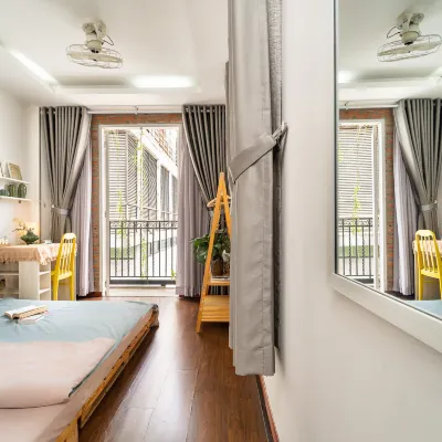 Cactusland Homestay - Tran Hung Dao Отели рядом с достопримечательностью «Стадион Фу Тхо»