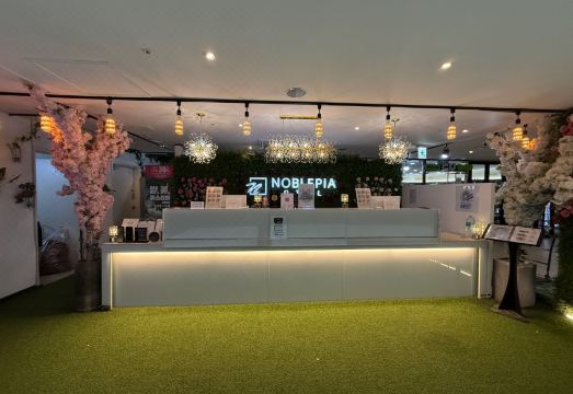 노블피아 호텔 조식 또는 옥상 야경 이미지