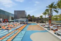 Courtyard by Marriott Phuket, Patong Beach Resort Hotel a Phuket