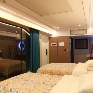 Encountering the Sailimu Lake Campsite Center