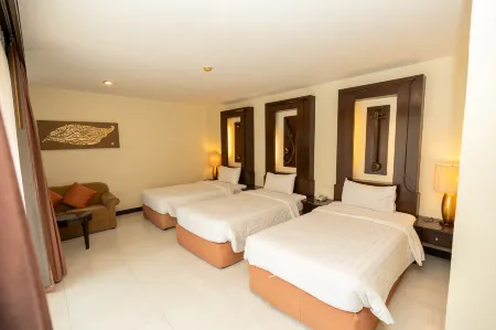 Sunday Chateau En Ville - Pattaya