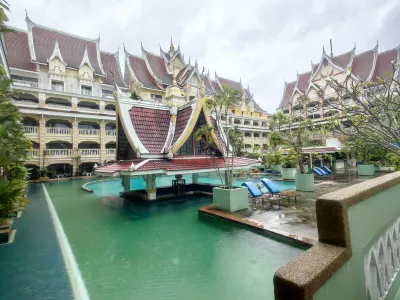 Le Ayodhaya Palace Krabi Beach Resort Hotel a Nopparat Thara