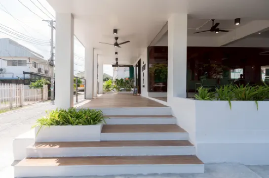 Quicky Stay Airport พื้นที่ส่วนกลาง  Photos