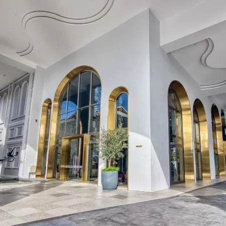 22 Macalisterz Premium Suites Penang by Byon