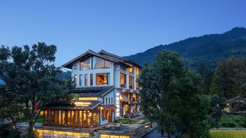 Hongcun Wujiujiu Creative Aesthetics Space Homestay