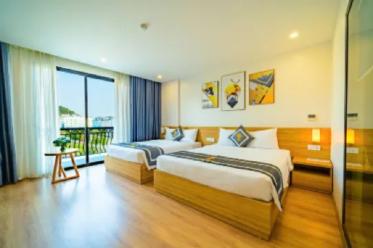 Kim Sentral Hotel - Travel Agency Hotels near Bai Chay Beach