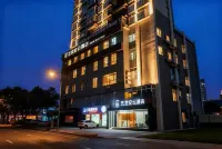 Yilong Anyun Hotel (Chengdu East Railway Station Jingju Temple Station Branch) Hotels in Wanda Plaza of jinhua/Sichuan Normal University