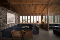 Under the Tree Art Hot Spring Homestay - 5-Star