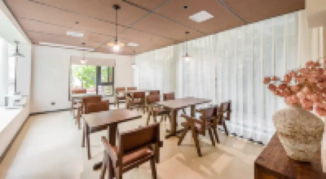 Taofanting·Xipan Cloud House Mountain-view Resort (Xiling Gorge Scenic Area Branch)