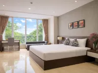 Golden Queen Aparthotel Hotels near Vincom Center
