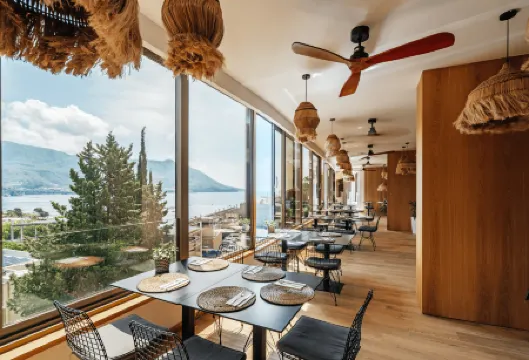 Hotel Harmonia by Dukley