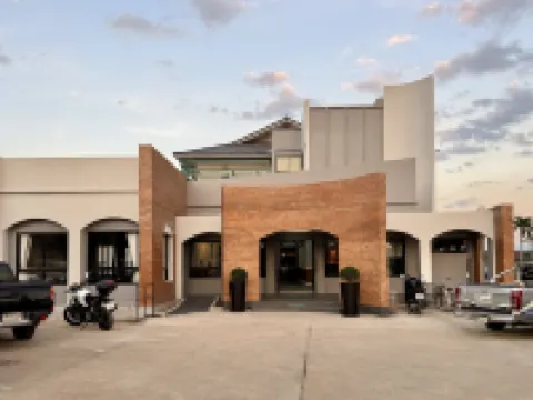 KYP Hotel โรงแรมขุนยูวเพลส โรงแรมในฝาง