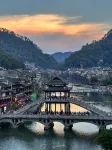 Fenghuang Ancient City · Jiangshang Xingmian Haven | 180° View Aesthetic Stay (Nanhua Bridge) - gimnasio
