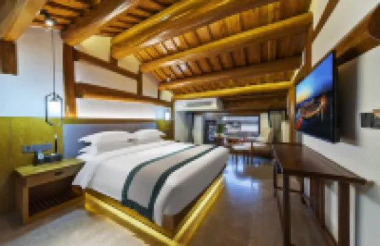 Hanya Ge · Boutique Holiday Homestay