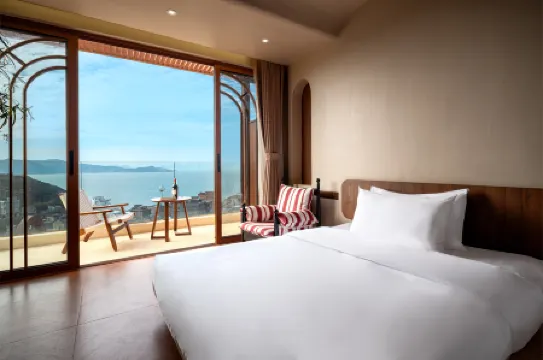 Pingtan Island YOOOO Oceanfront Sleep · Sunset Sea · Designer Manor