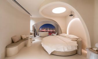 Moon· Guang Jiangjing Guest House (Jiefangbei Hongyadong Branch)
