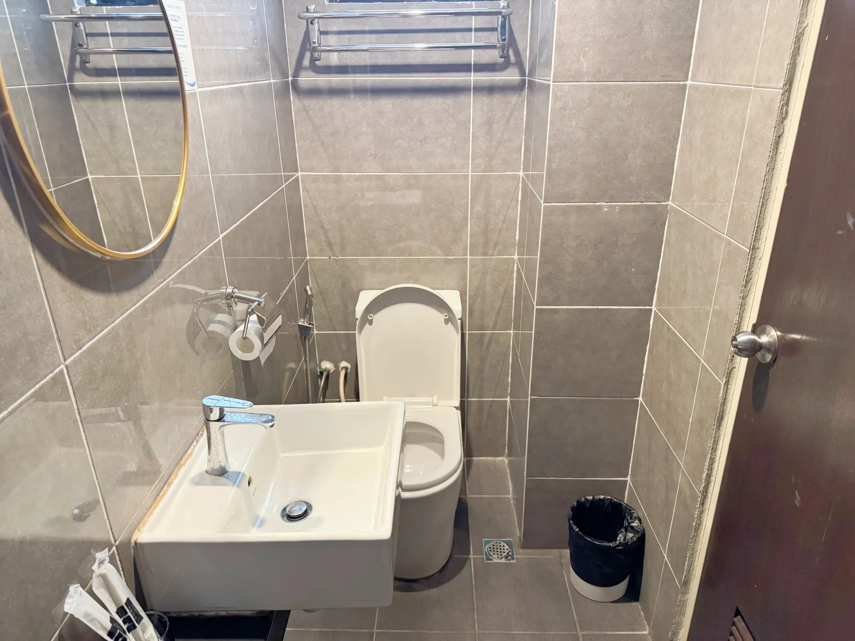 LANSE OCEAN SEAVIEW HOLIDAY HOTEL(Semporna BranchChinese Butler/Near the Pier Seafood Market) الغرف Photos