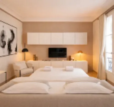 Brand new Champs-Elysées apartment with lift
