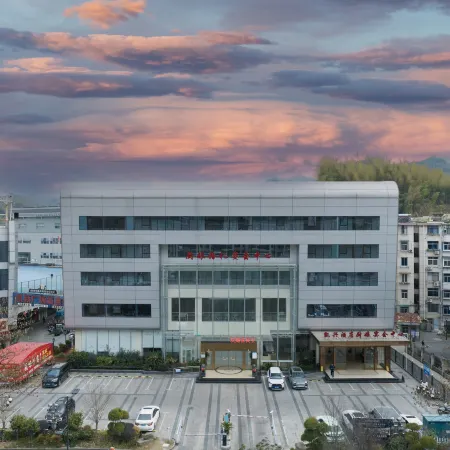 Kaixing Holiday Hotel