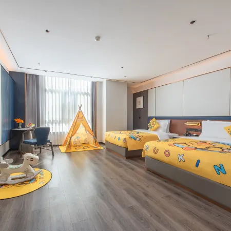 R ROYALSS HOTEL