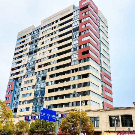 Yixiang Shiguang Homestay (Ningde Station Branch)
