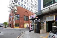 K-Grand Hostel Sinchon ワウ公園周辺のホテル