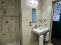Mercure Roma Centro St. John Hotels near Dar Bottarolo Tor Marancia