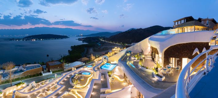 Sound on the Clouds Hotel Santorini, Dali Hotels in Dali City