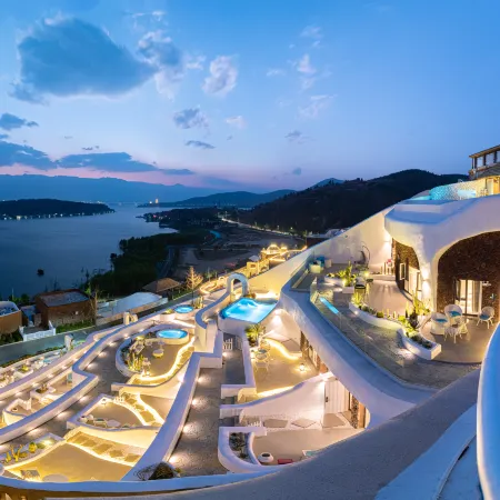 Sound on the Clouds Hotel Santorini, Dali