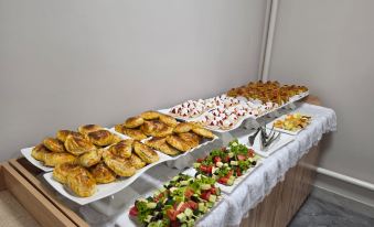 TOI AT-BASHY HOTEl