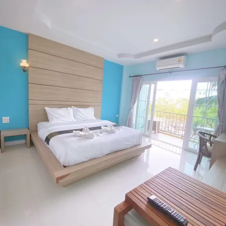 Come Pang Hotel	 Ubonratchathani Отели рядом с достопримечательностью «Университет Ратчатхани»