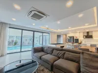 Thai Joy High-End Pool Villa Hotel Pattaya