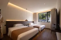 Wuyuan Tingfeng · Zen Realm (Wuyuan High-Speed Railway Station Branch) - 3-Star